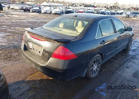 2006 Honda Accord 2.4 Ex from USA, damaged, VIN 1HGCM568X6A073232